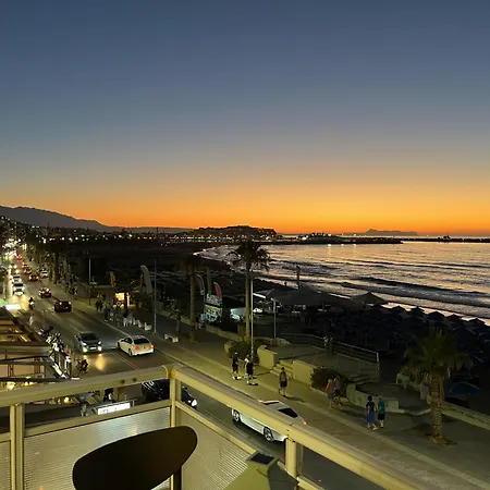 Seaview Paradise Apartamento *